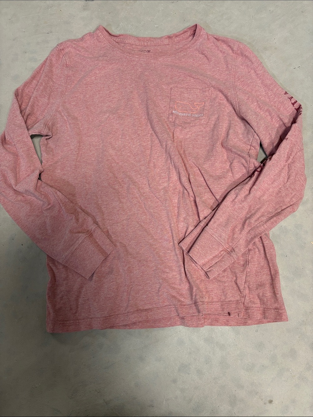 Woman’s vineyard vines, long sleeve shirt